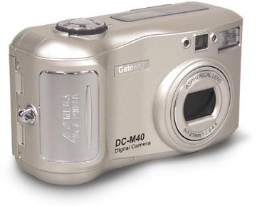 m40 camera features